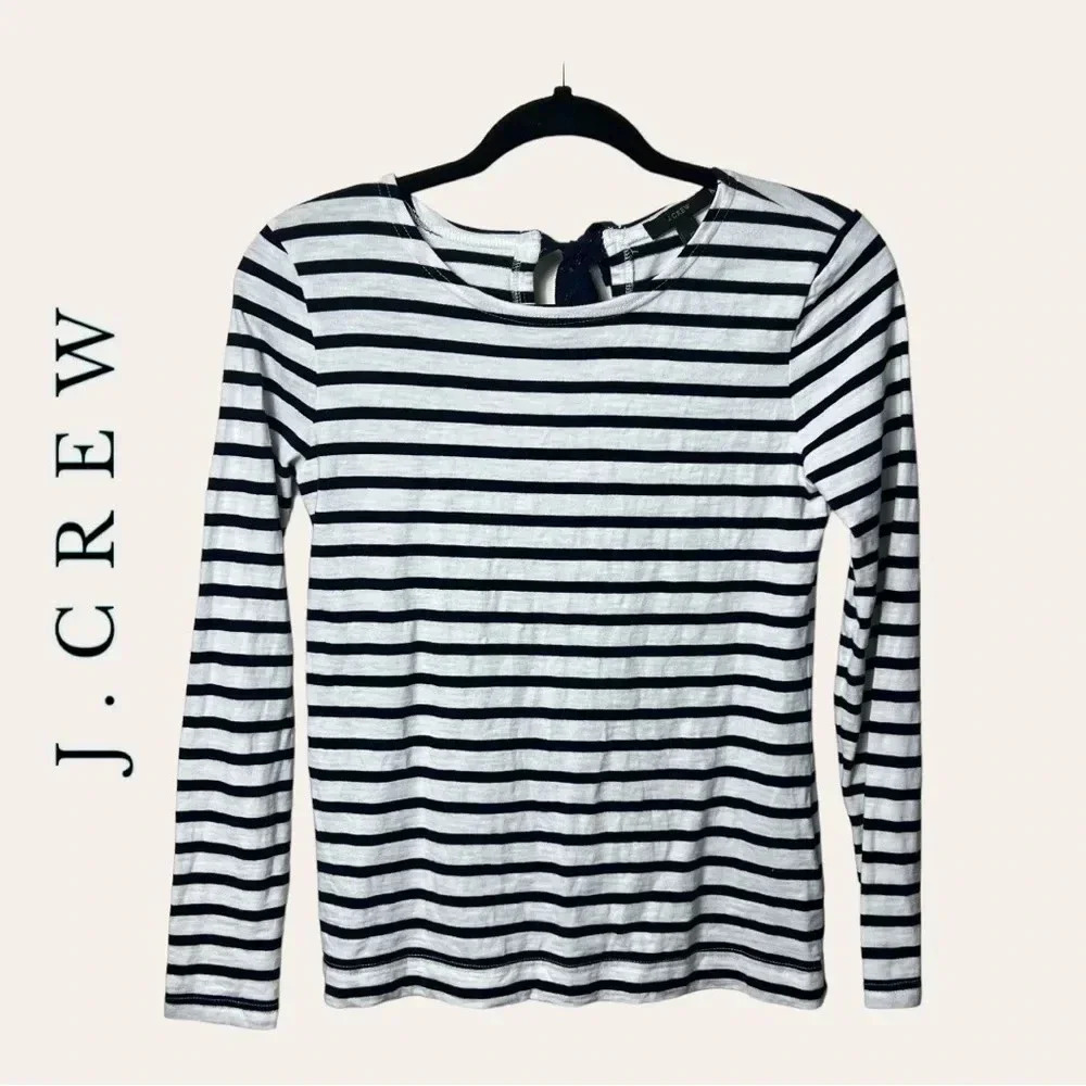 1208. J.crew LONG SLEEVE TOP STRIPES WITH BOWS IN BACK SIZE‎ XSMALL NAVY BLUE